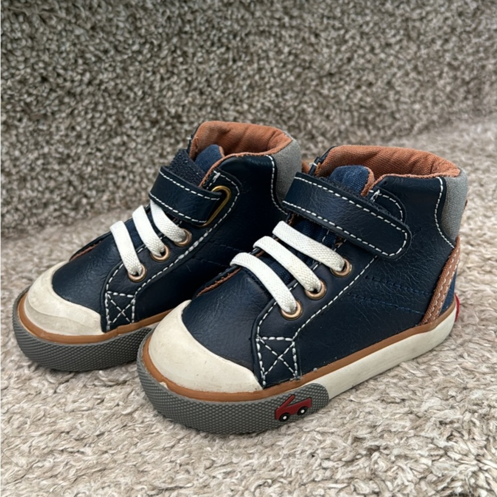 See Kai Run boots. Toddler size 4. EUC